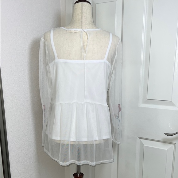 Grand & Greene White Sleeveless Embellished Blouse Size Large - Picture 3 of 8